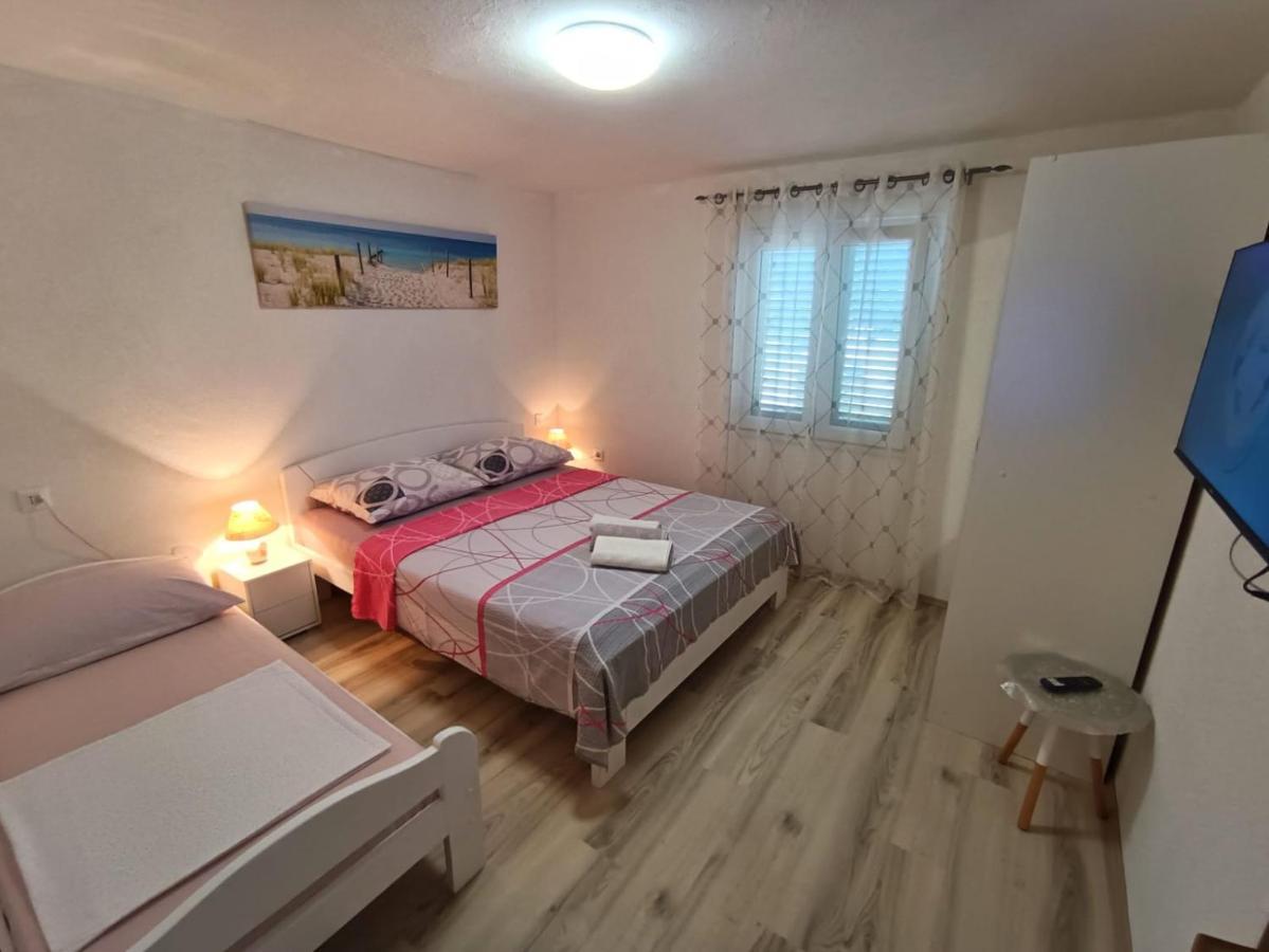 Guesthouse Eljuga Family Стари Град Экстерьер фото